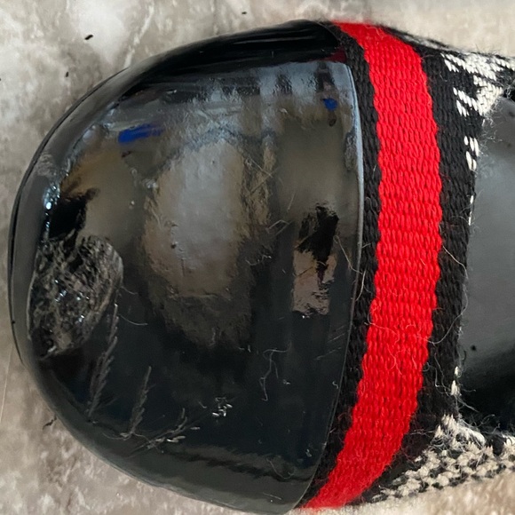 These flats from Nine West are red, grey & black tweed showstoppers! The… - Picture 11 of 11